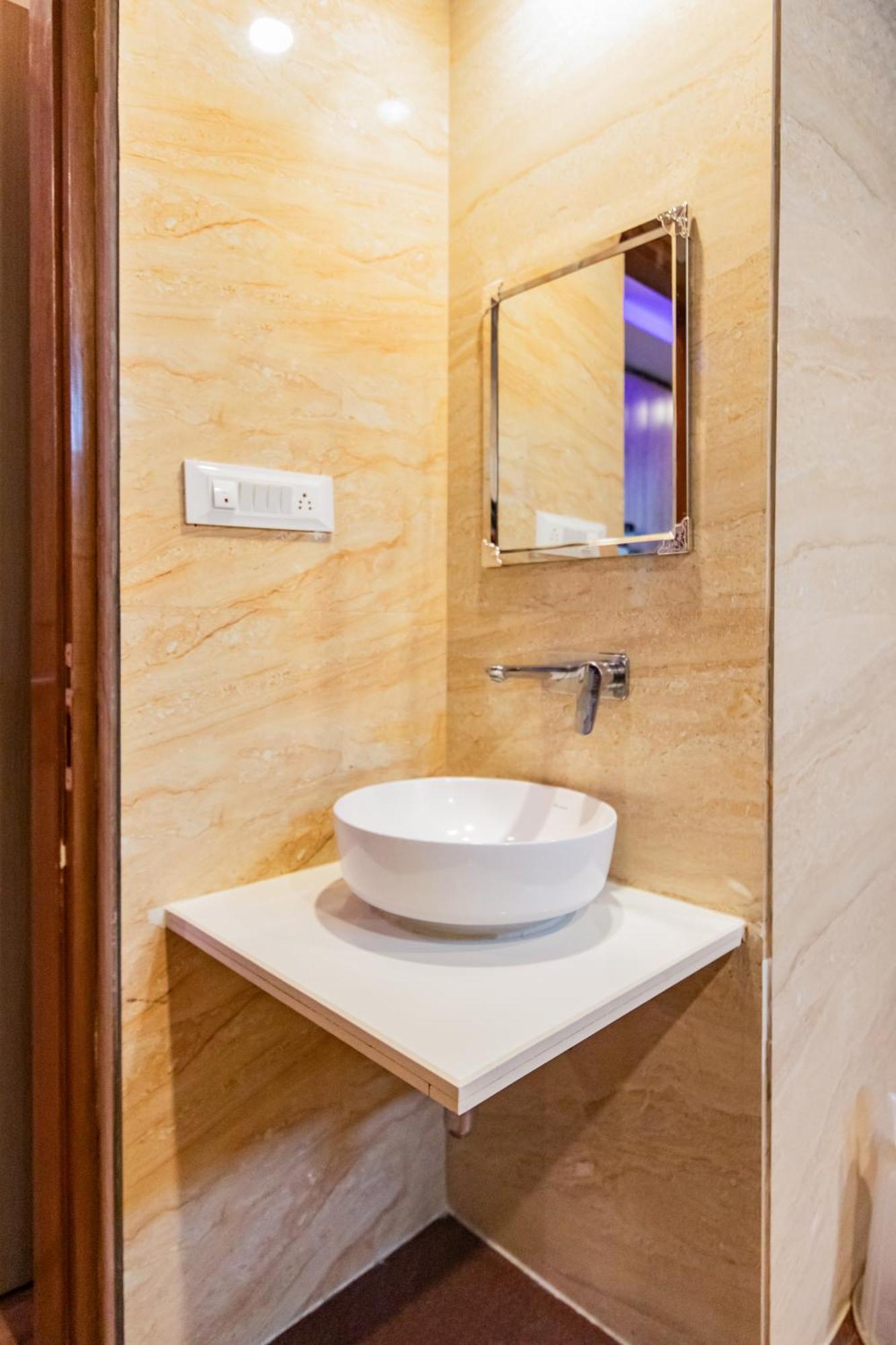 Foxoso Fiori Hotel Τζαϊπούρ Εξωτερικό φωτογραφία