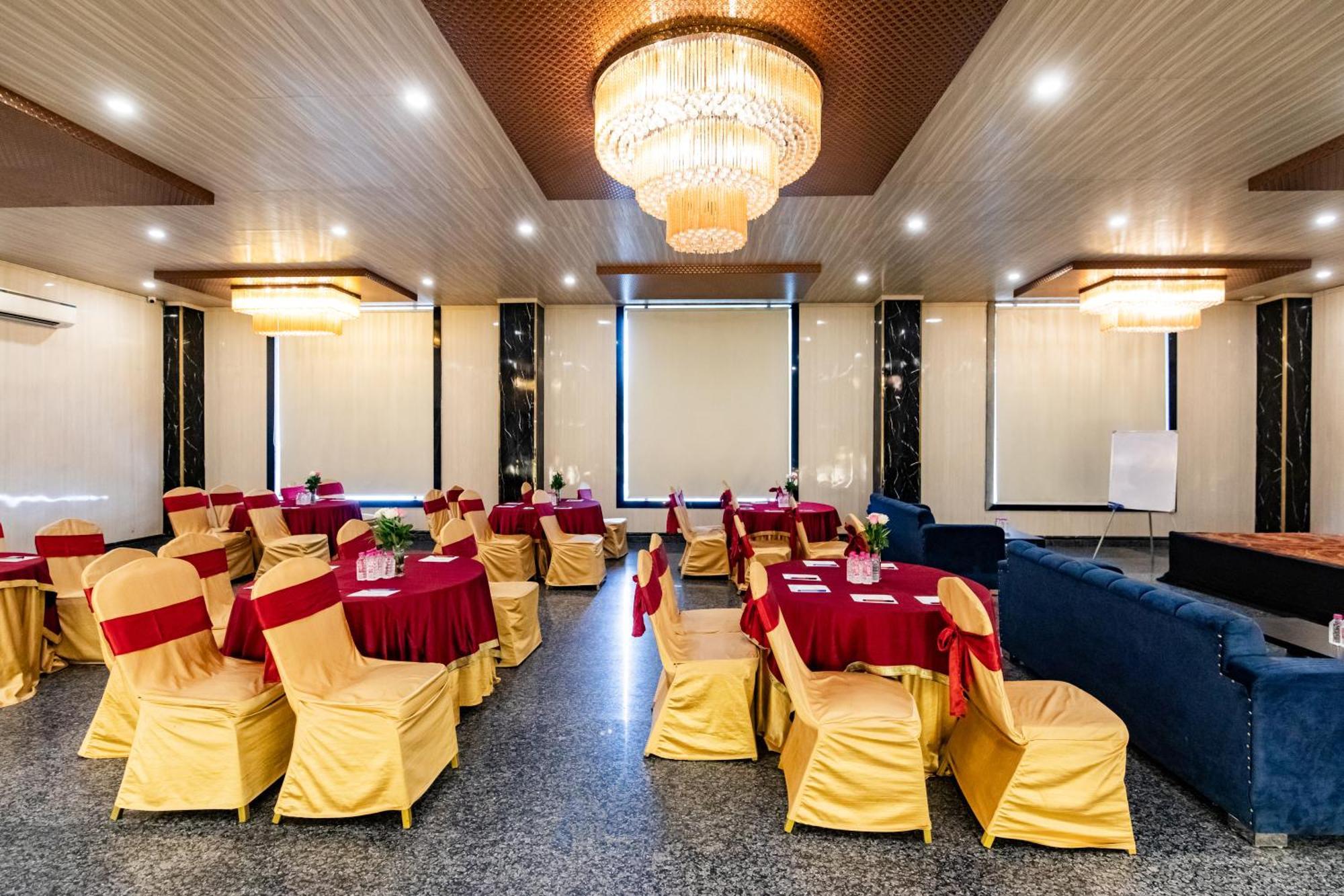Foxoso Fiori Hotel Τζαϊπούρ Εξωτερικό φωτογραφία